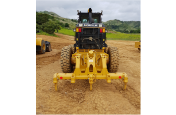 motoniveladora-construccion-1
