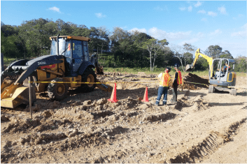 inician cursos de excavadora hidraulica y retroexcavadora en panama 1