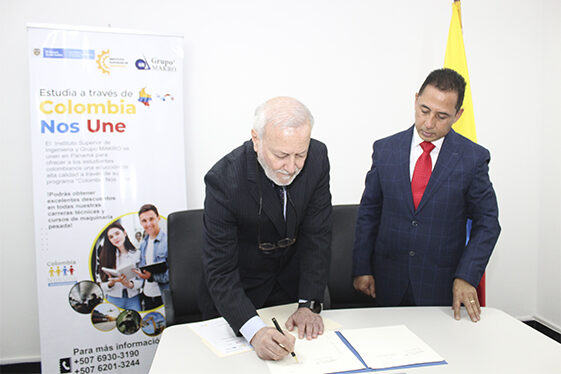 firma-convenio-makro-consulado-3
