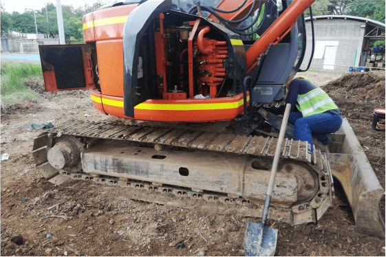 pausas-activas-inspeccion-de-maquinaria-10