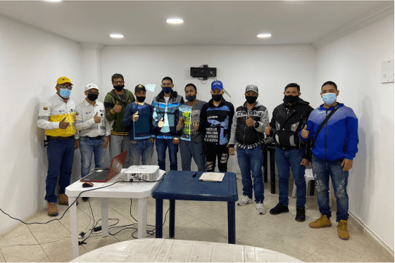visita-instructor-jefe-aulas-9